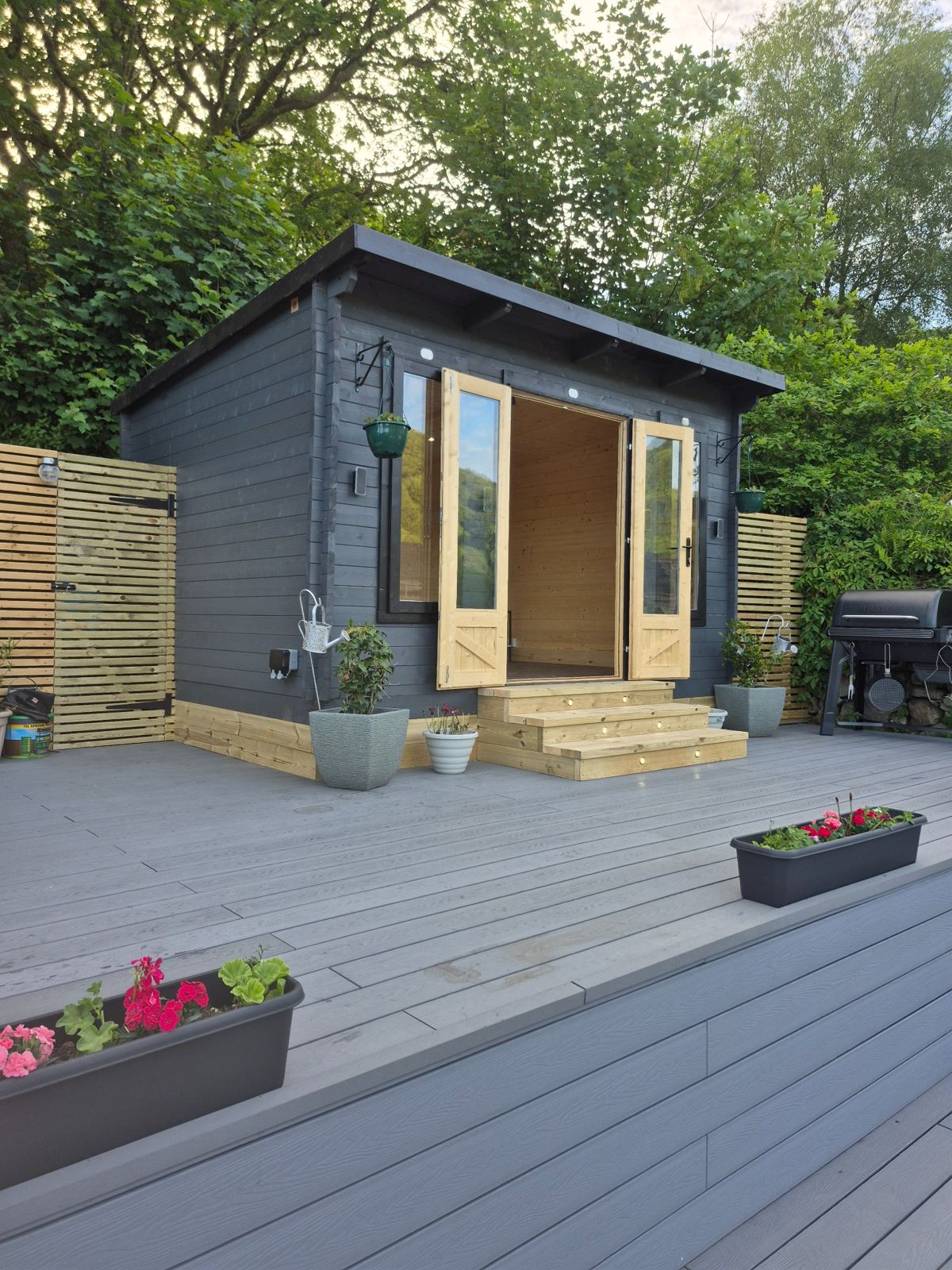 Garden Rooms & Outdoor